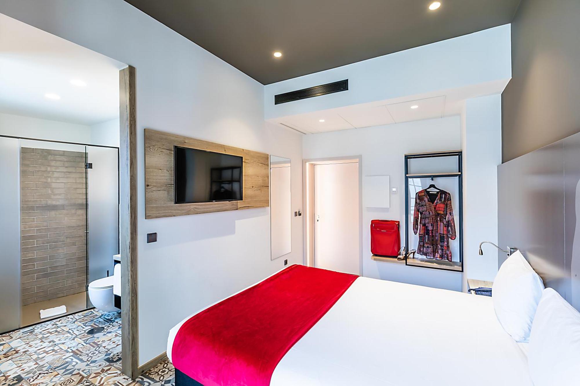 Hotel Ibis Styles Chaves Esterno foto