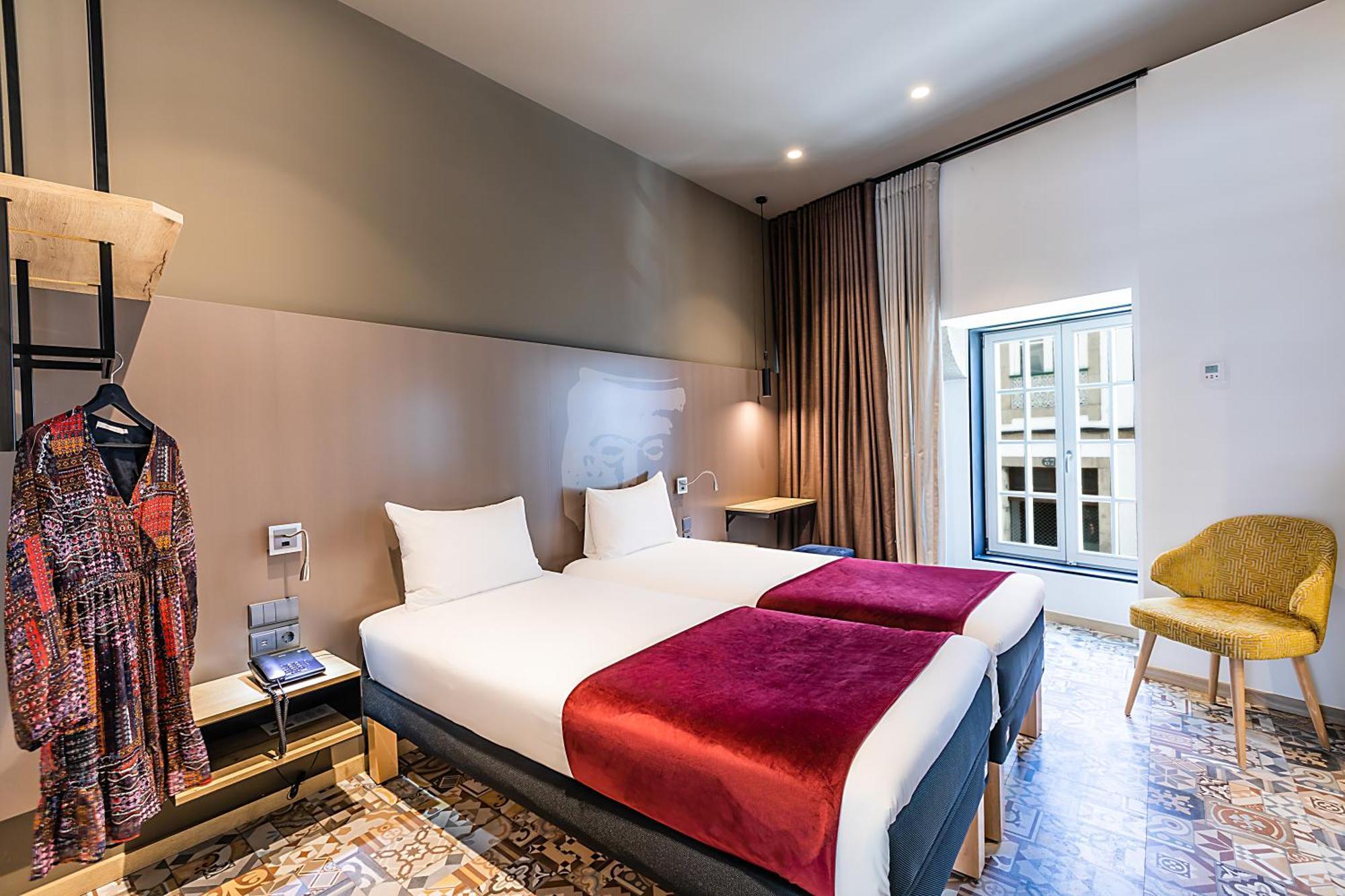 Hotel Ibis Styles Chaves Esterno foto