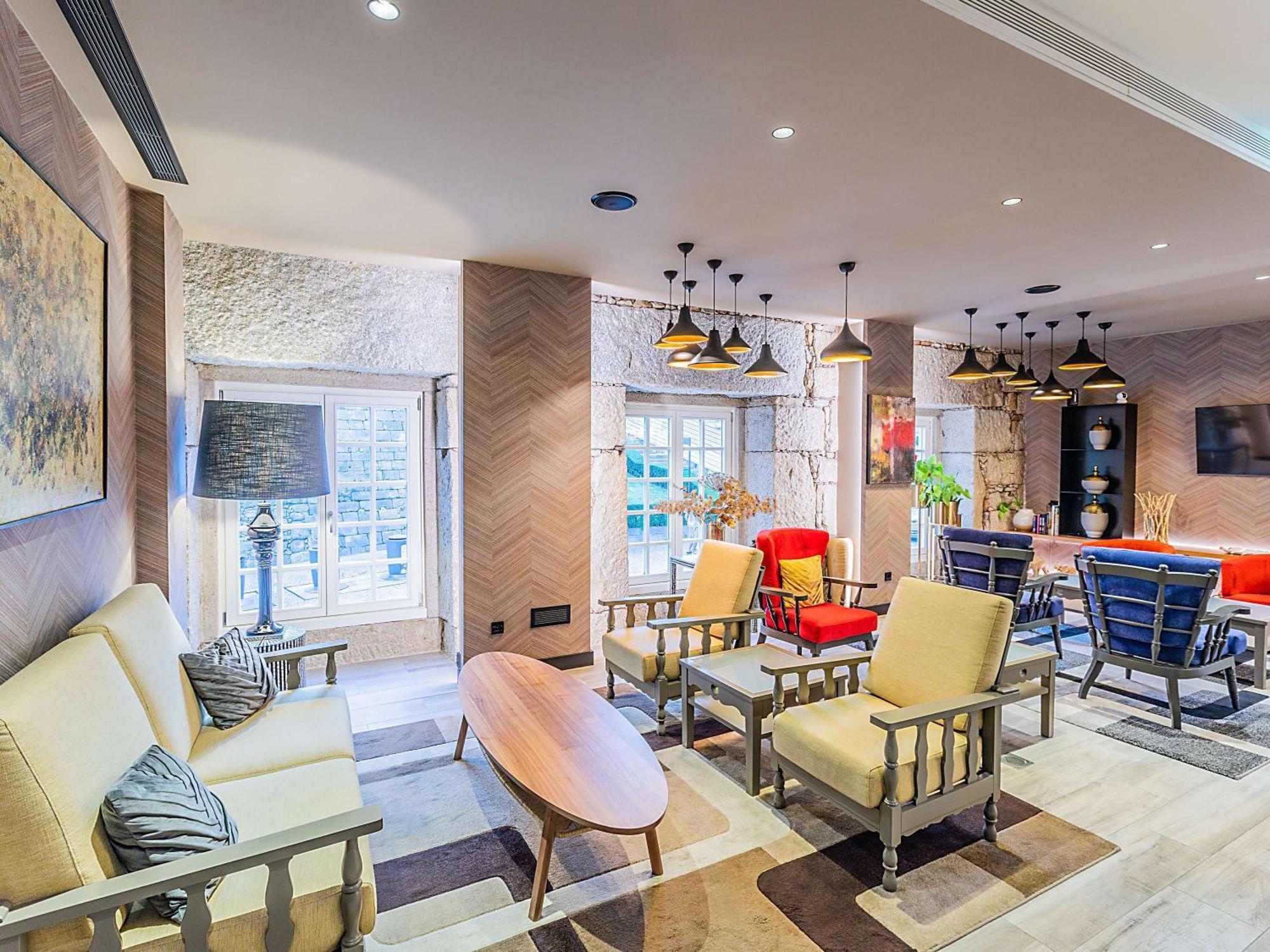 Hotel Ibis Styles Chaves Esterno foto