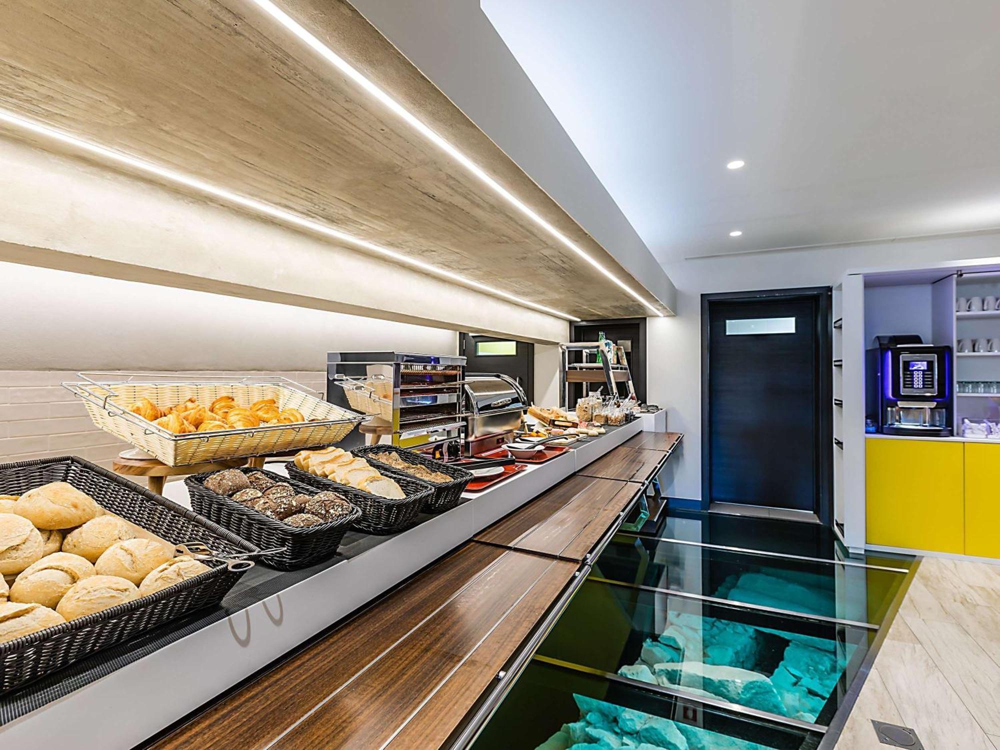 Hotel Ibis Styles Chaves Esterno foto